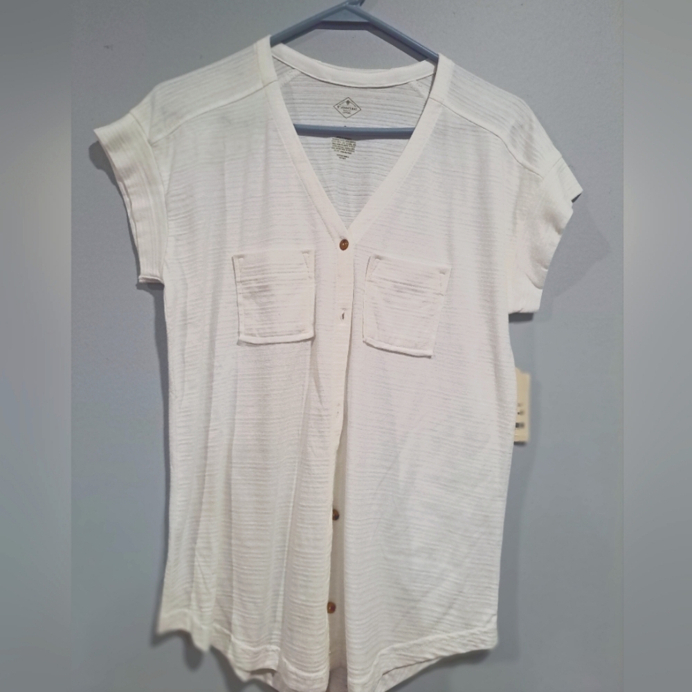 White button up casual summer top